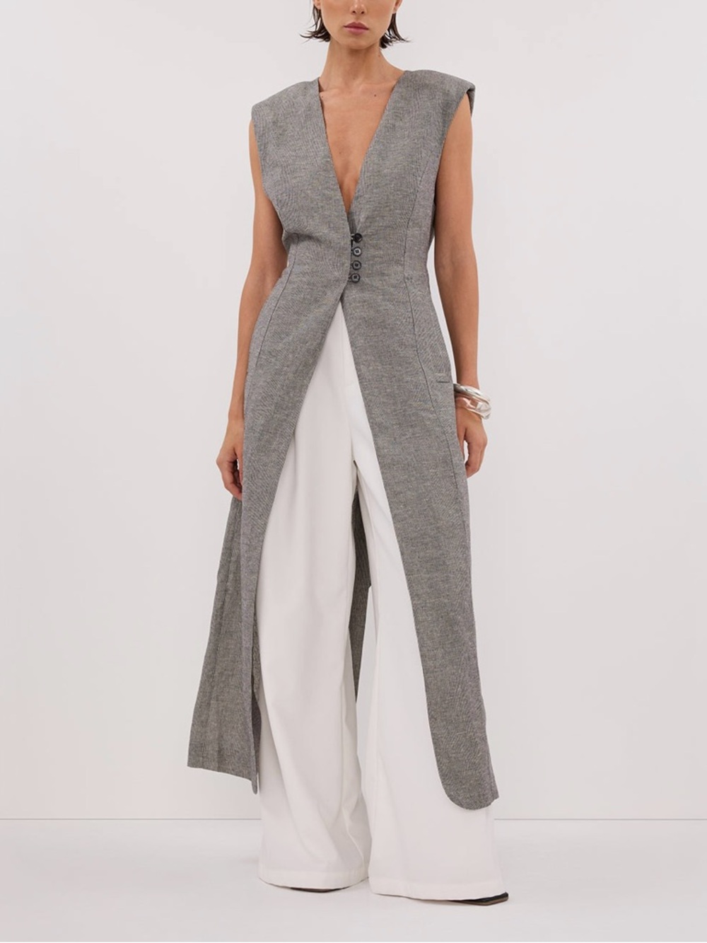 DISSH Black and White Textured Vest